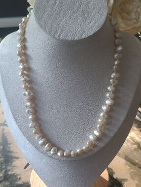 vintage baroque pearl necklace